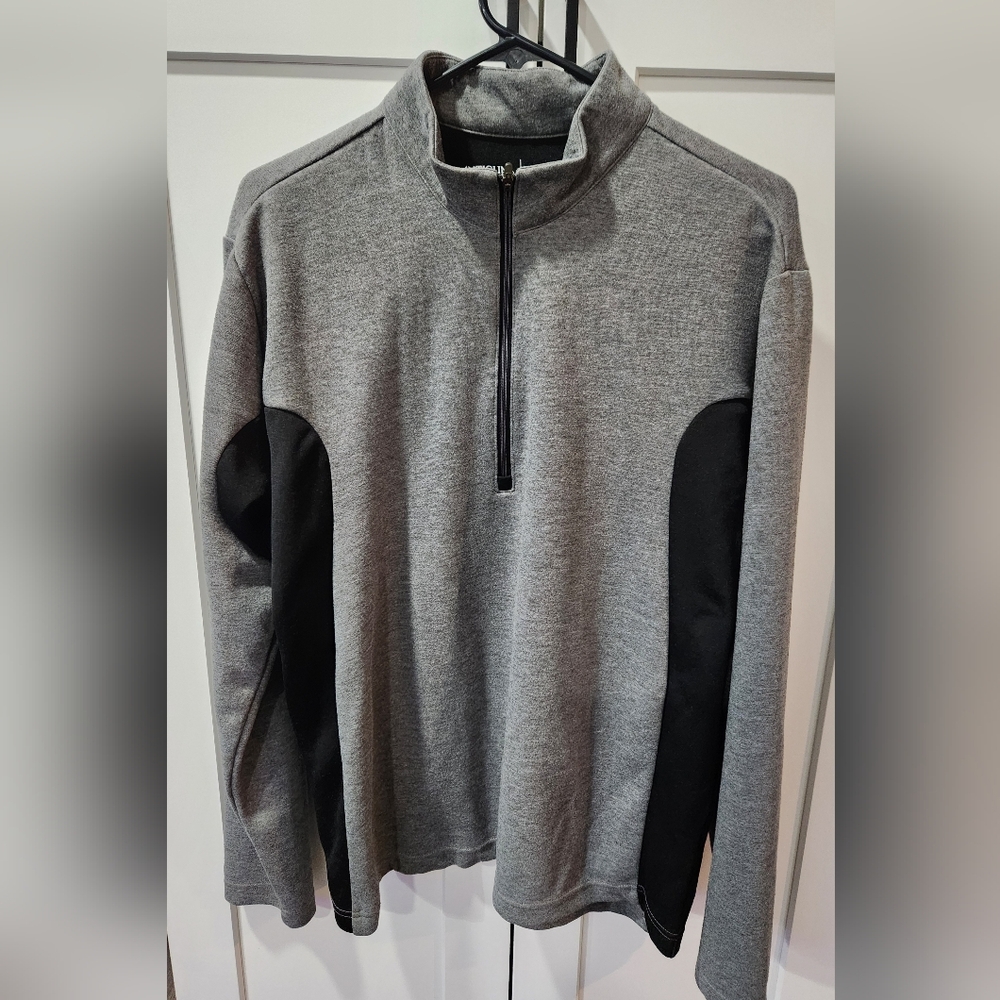 Antigua Athletic Gray and Black Quarter-zip Lightweight  Sweatshirt